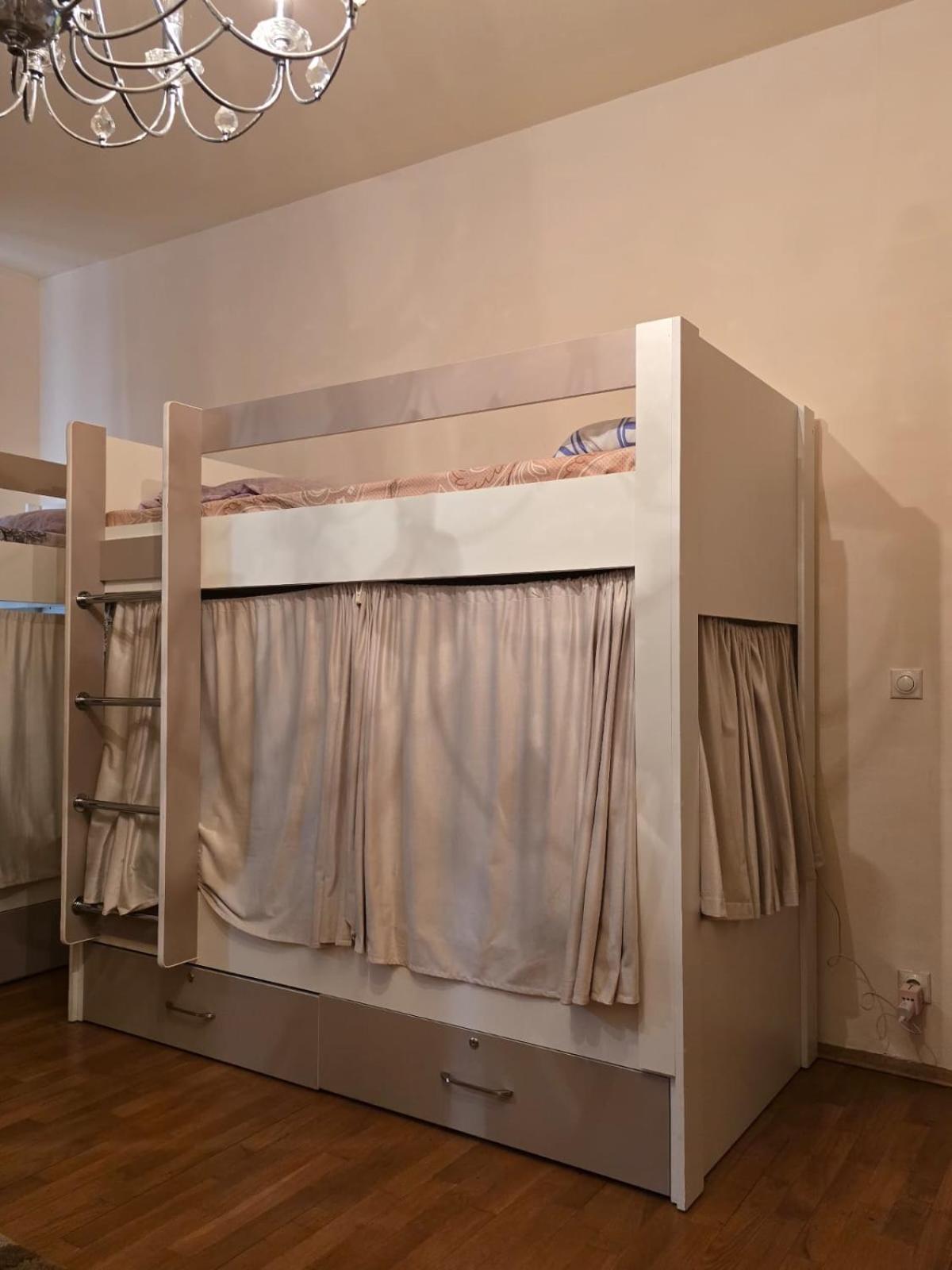 Cafe Terrace Hostel Baku Bagian luar foto