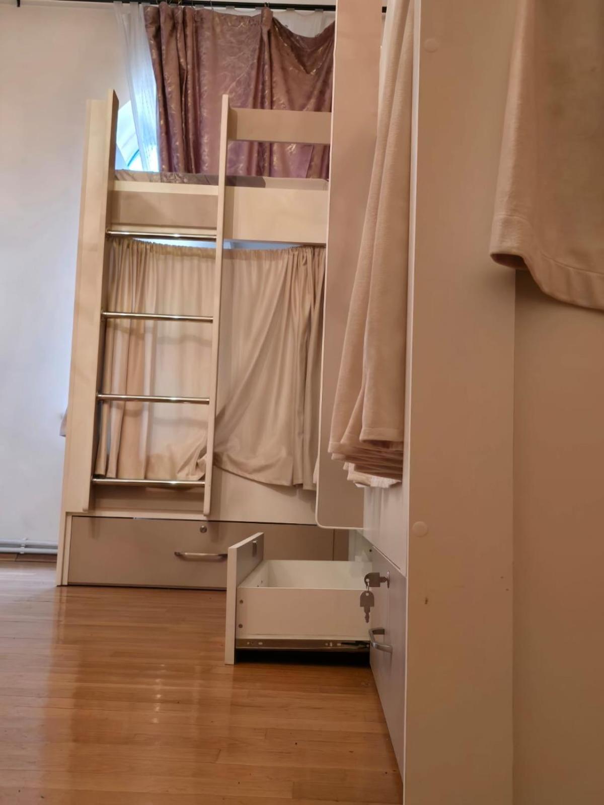 Cafe Terrace Hostel Baku Bagian luar foto