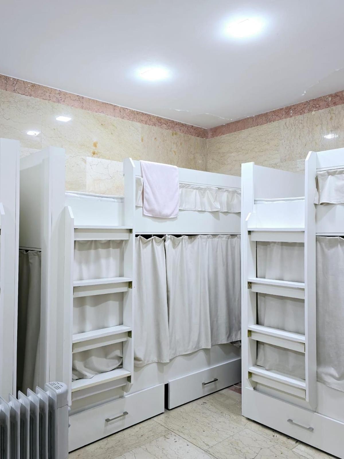 Cafe Terrace Hostel Baku Bagian luar foto
